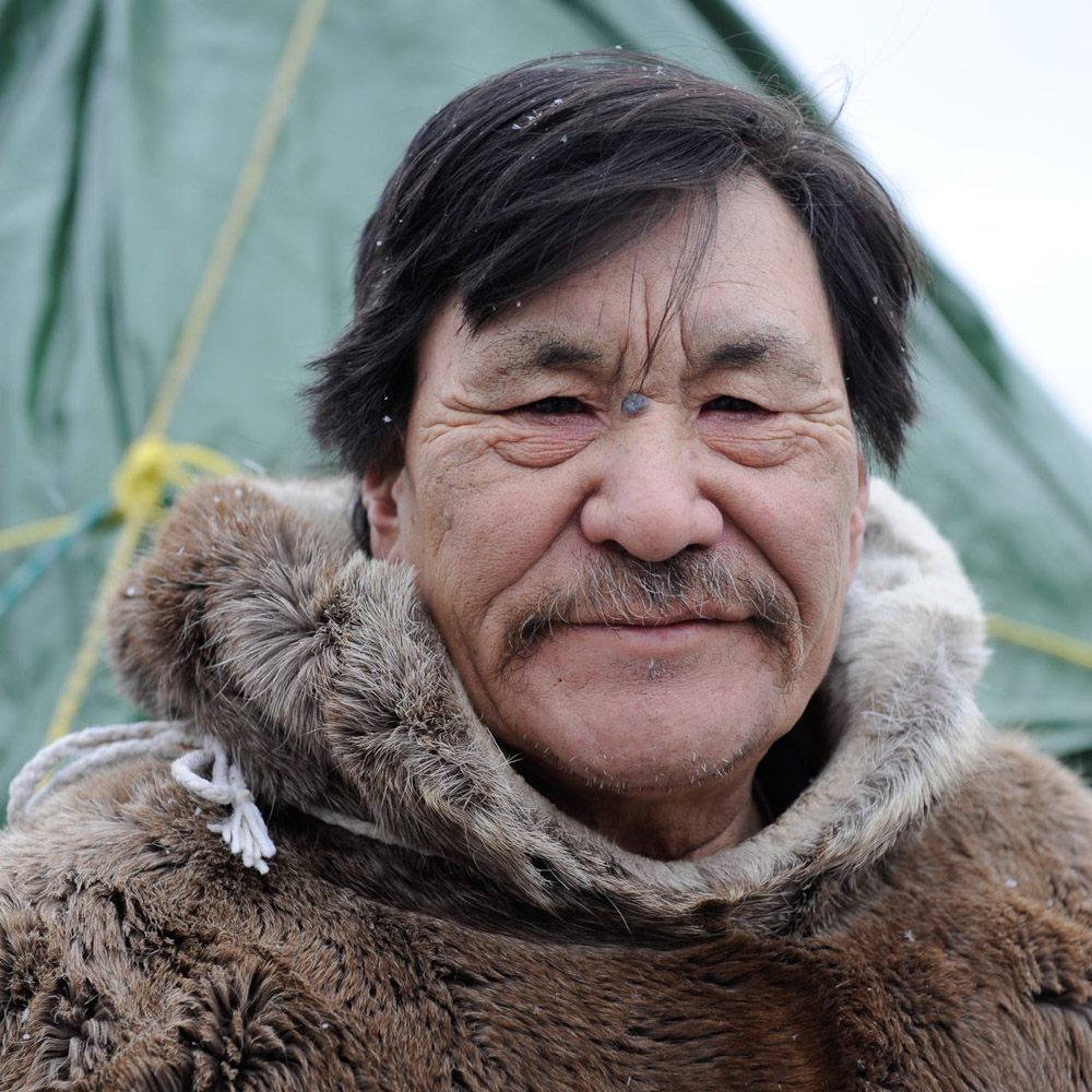 inuit_elder_winnipeg_travel_photographer.jpg
