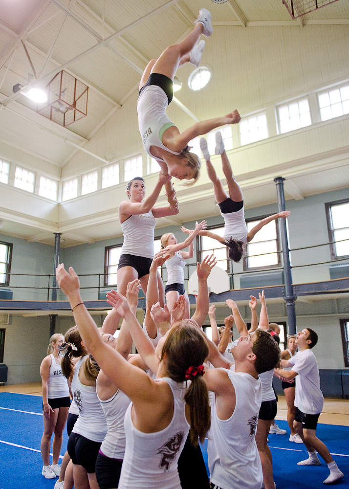 Cheerleaders by winnipeg editorial photographer