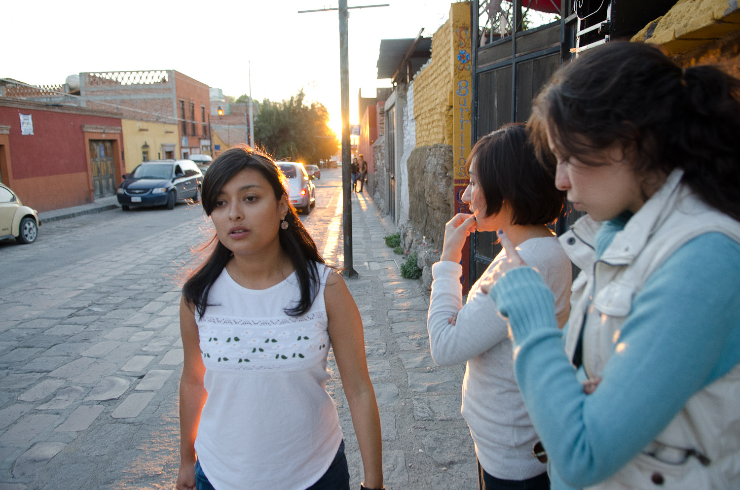 Mexican women by Winnipeg travel photographer