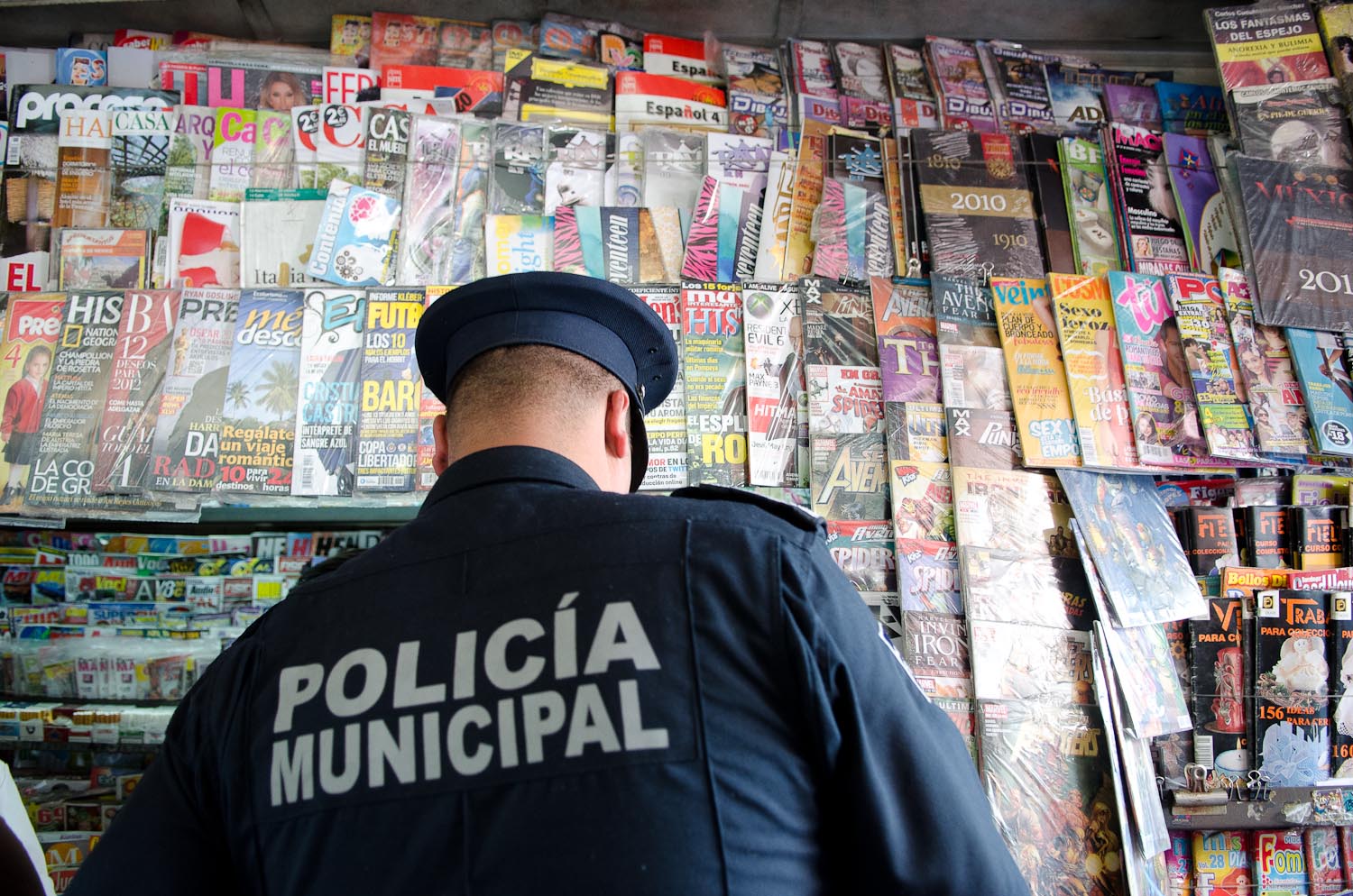 Mexico police by Winnipeg travel photographer