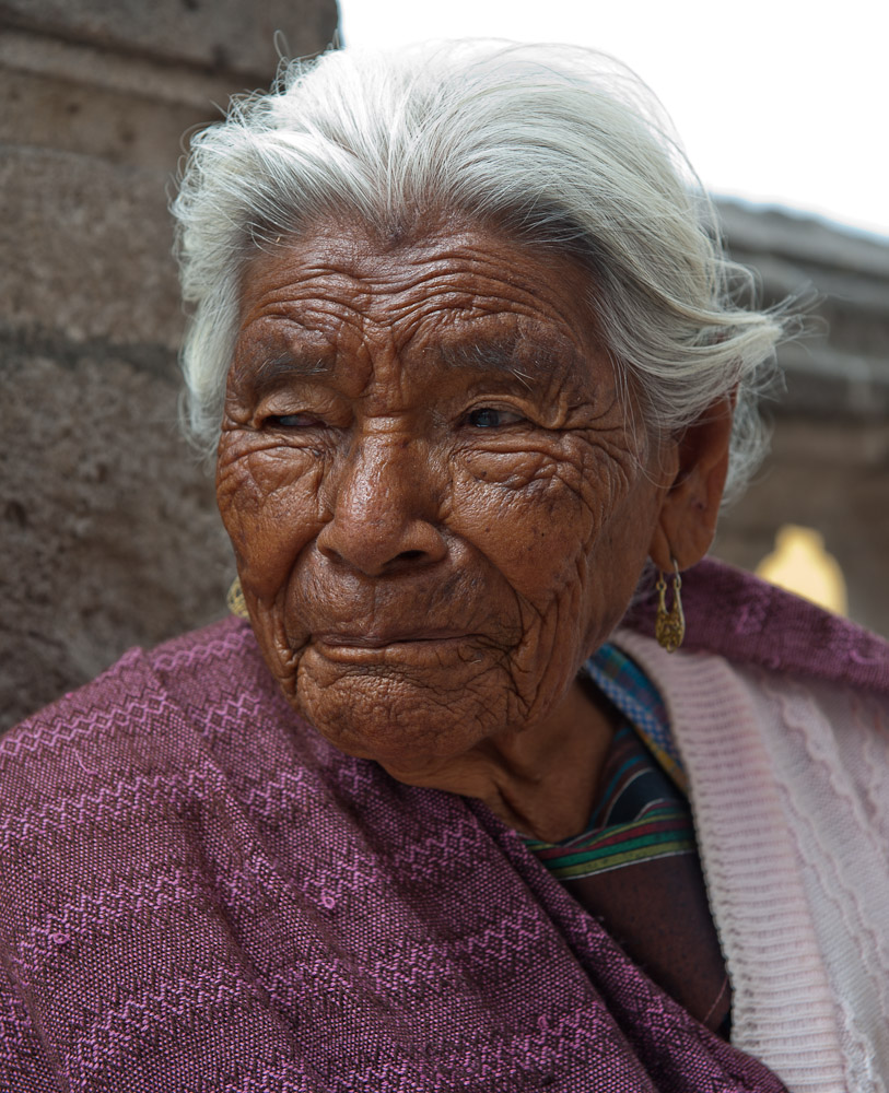 Mexican senior woman by Winnipeg travel photographer